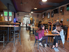 Restaurant near Spillway Motel Shelbyville